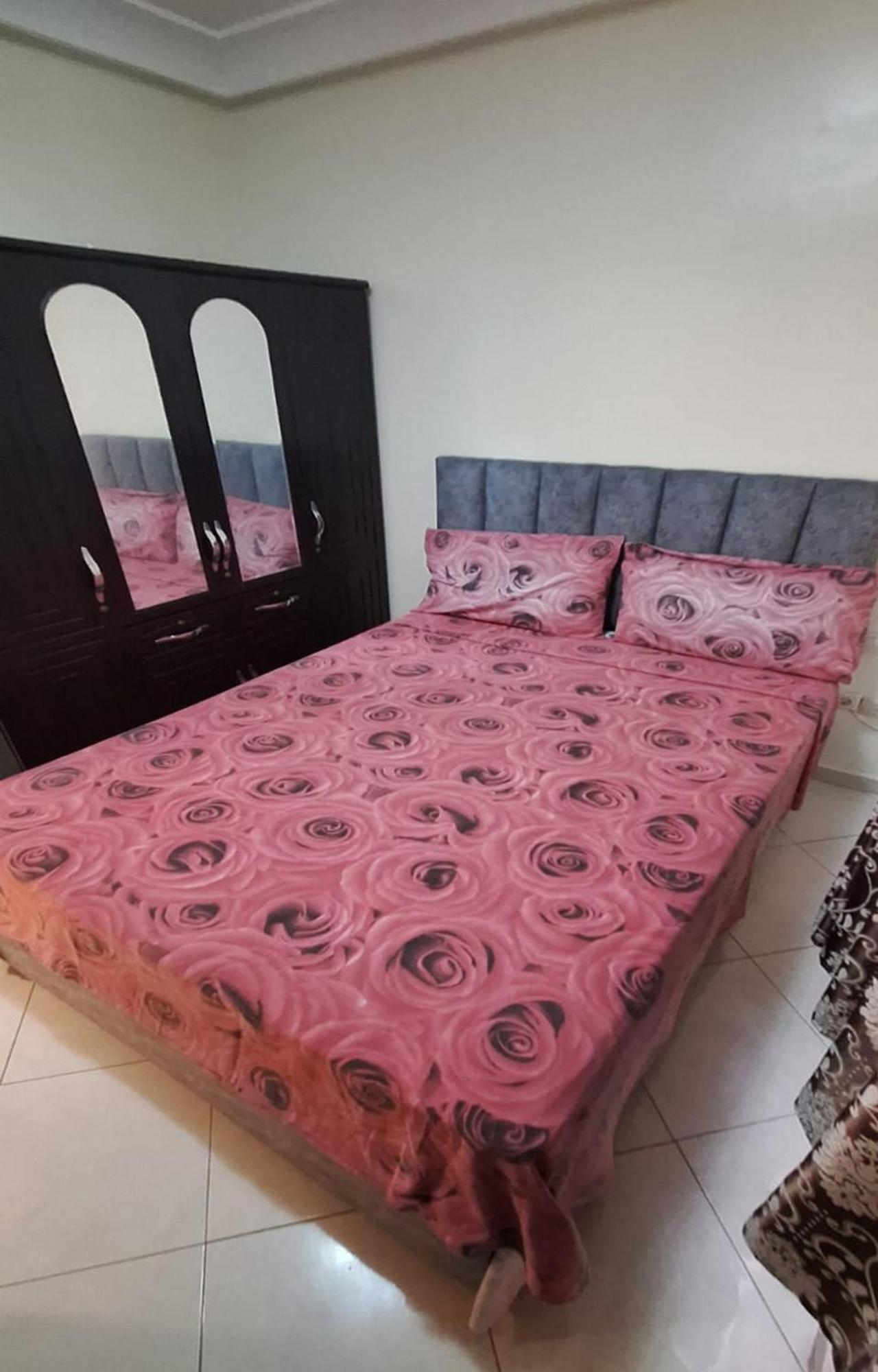 Yanis Guest House คาซาบลังกา ภายนอก รูปภาพ